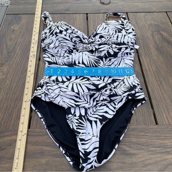 Bleu by Rod Beattie Plus Size Urban Oasis Printed One-Piece Swimsuit  16 W - Picture 13 of 13